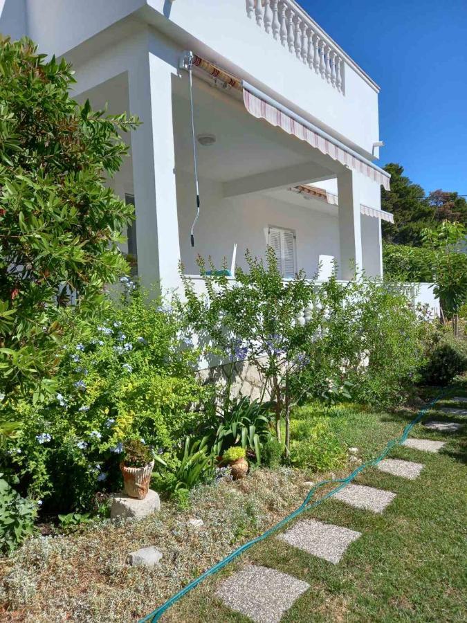 Apartman Katica Banjol Exteriér fotografie