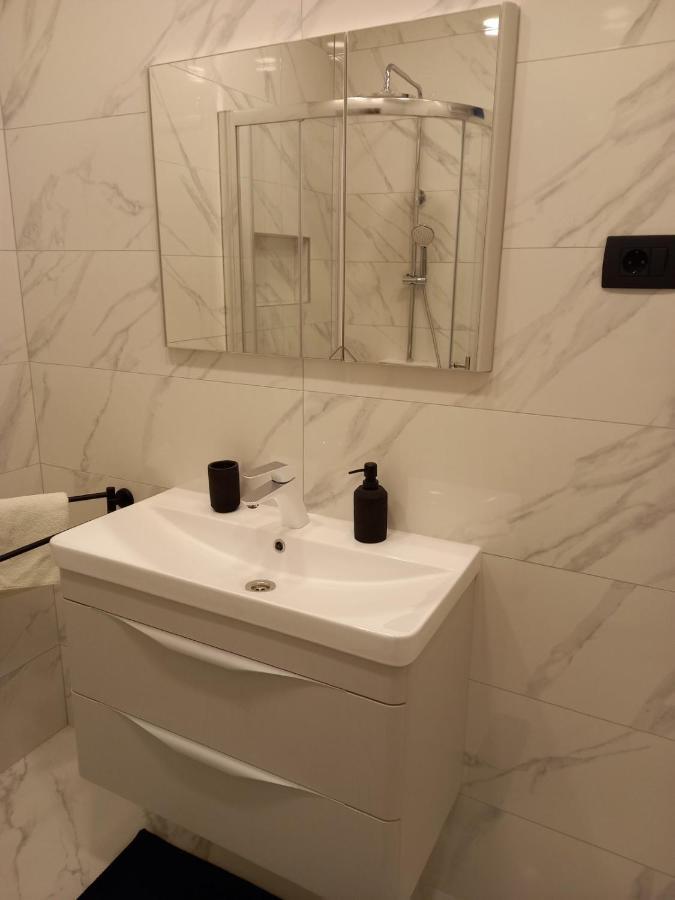 Apartman Katica Banjol Exteriér fotografie