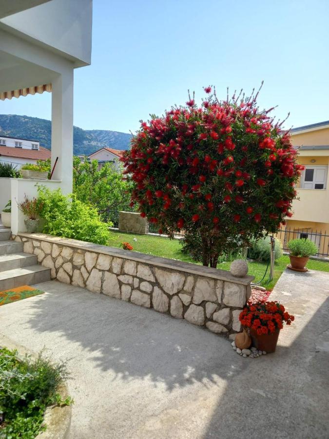 Apartman Katica Banjol Exteriér fotografie