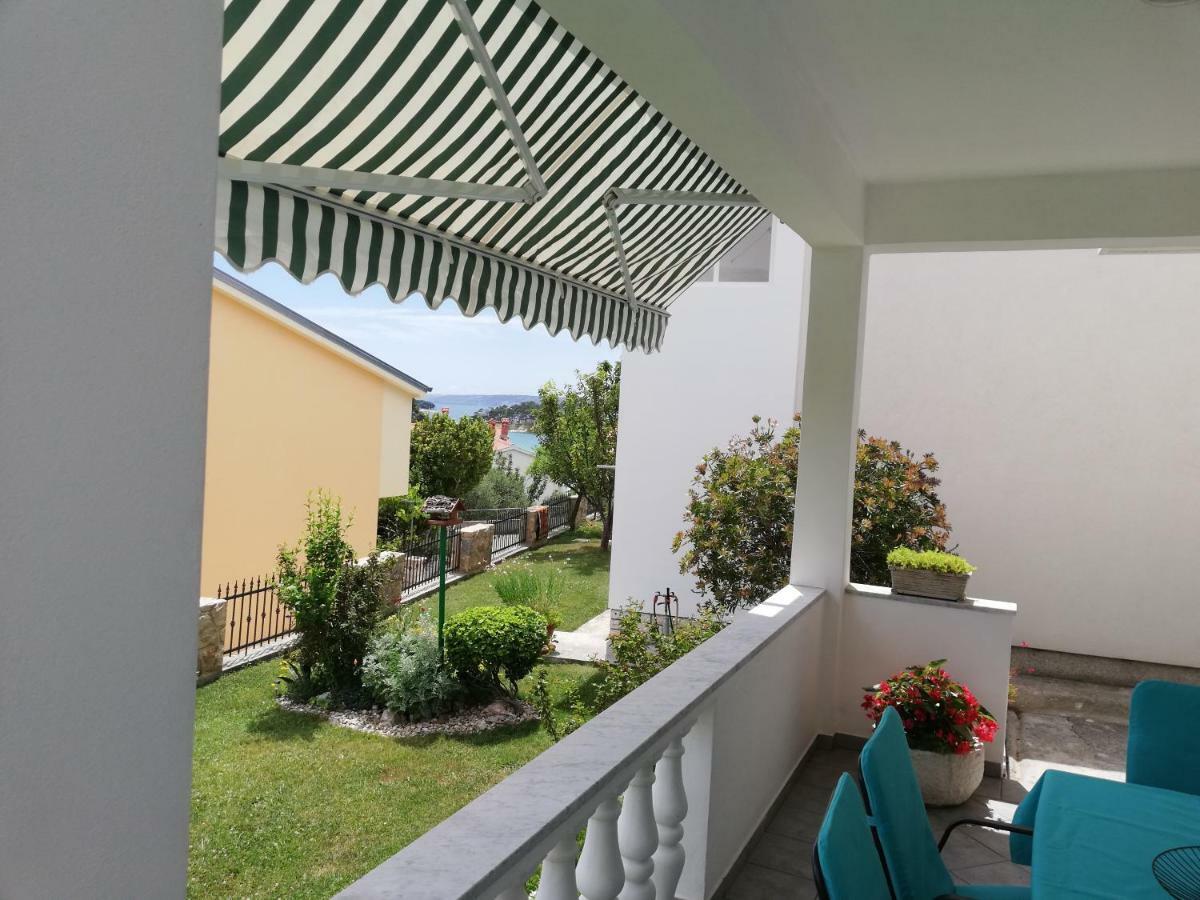 Apartman Katica Banjol Exteriér fotografie